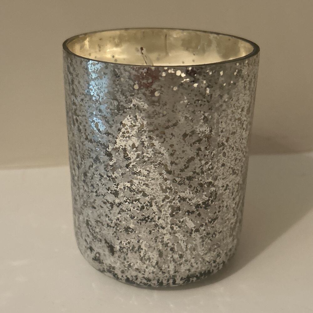 Illume - North Sky Radiant Glass Small Candle - 45506083000